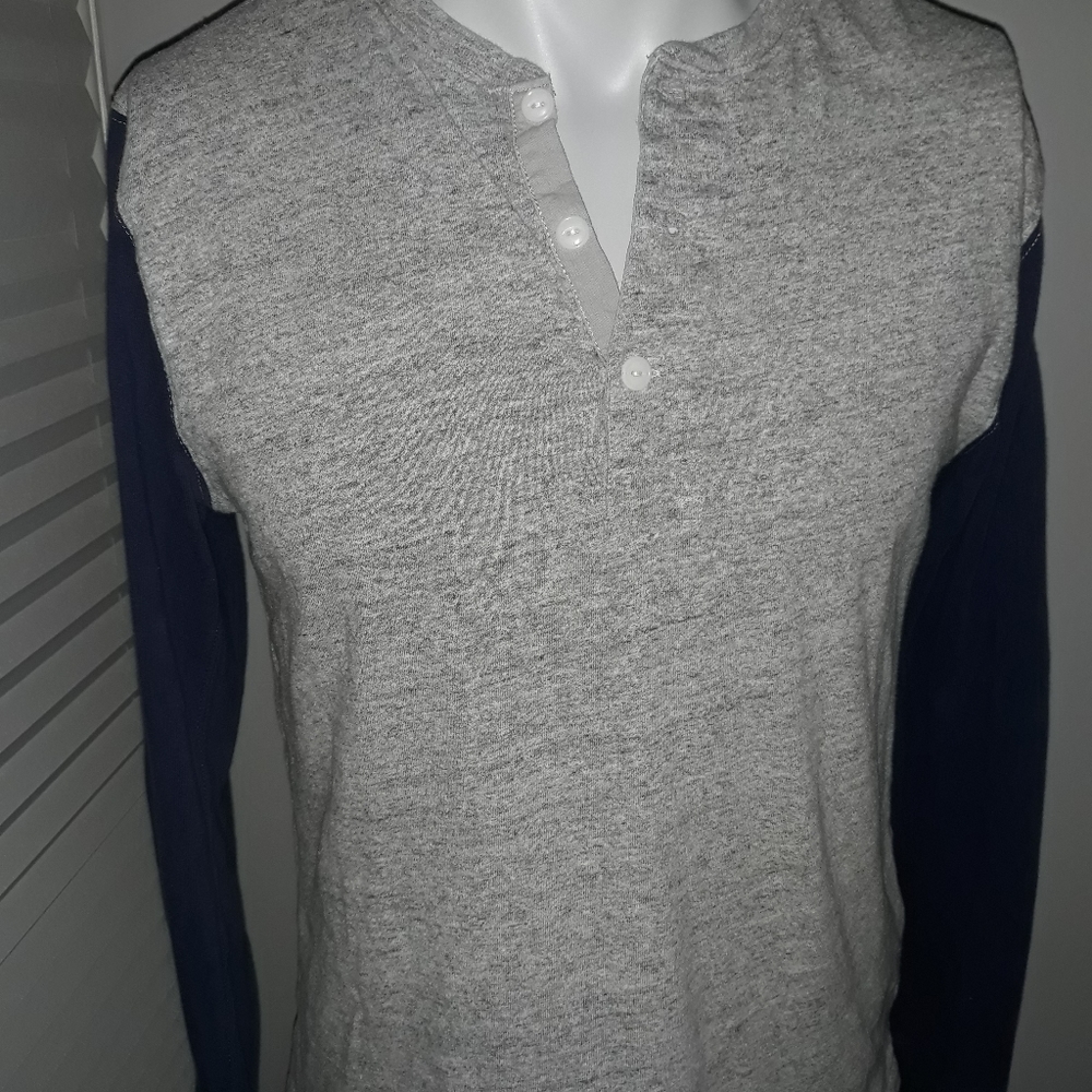 J. Crew mens blue and grey henley. Size Medium slim